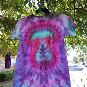 Tie dye tshirt mushroom